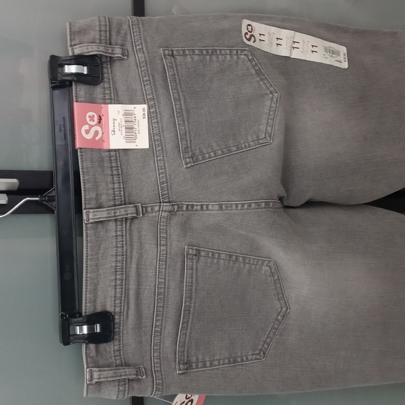 Stretch Skinny Jeans - Picture 3 of 5